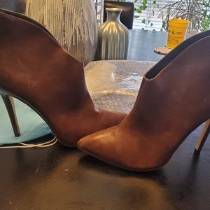 Loslandifen Womens Size Euro 41 NIB